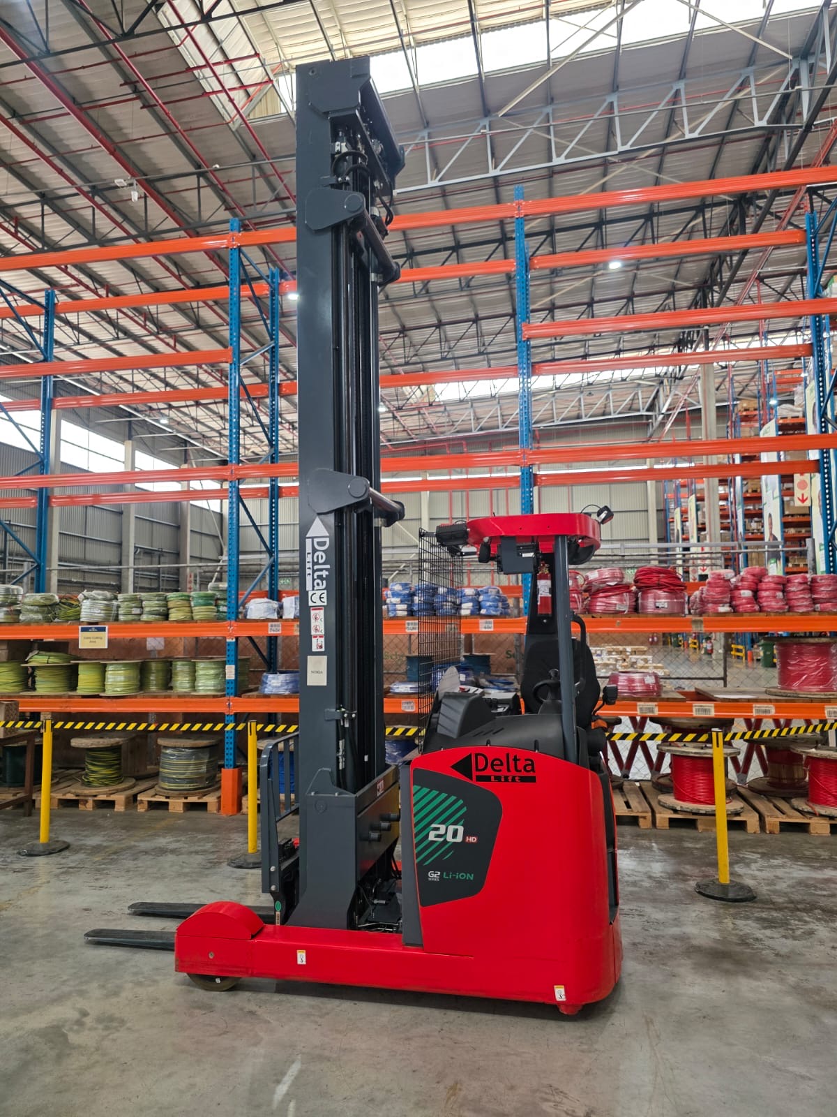 reach-stacker