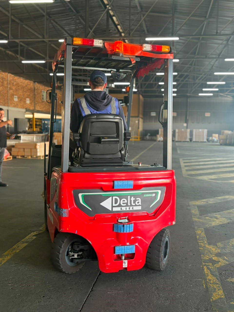 Used forklift selection image
