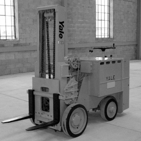 Historic electric forklift image 2