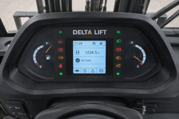 DeltaLift 1.5-3.8 Ton Diesel Forklift