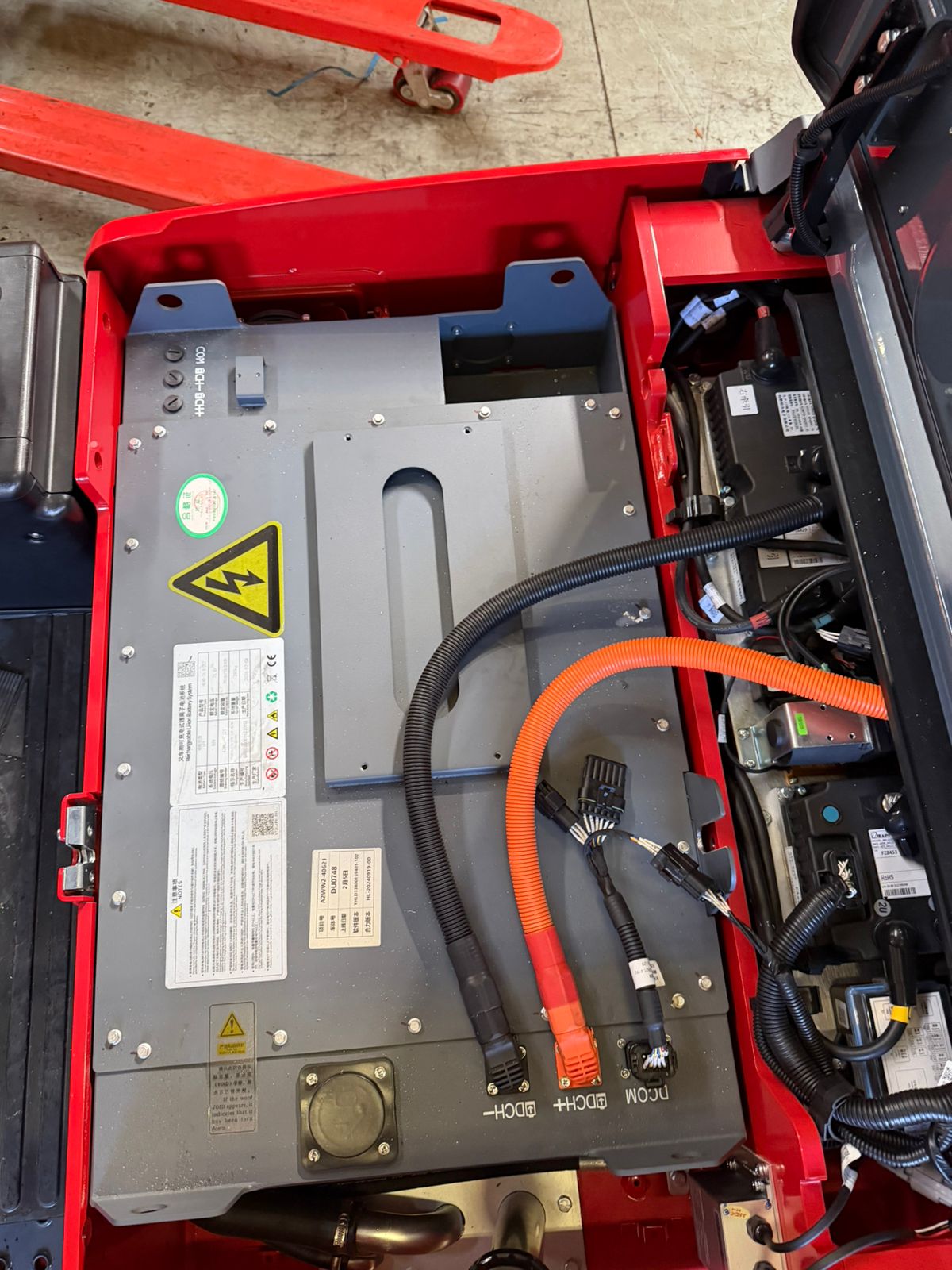 Lithium-ion forklift image